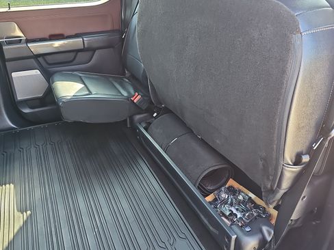 Used 2022 Ford F150 Lariat w/ Equipment Group 502A High AWD/4WD image 17