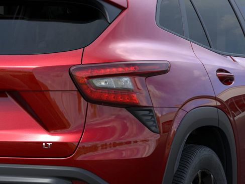New 2026 Chevrolet Trax LT w/ Midnight Edition image 11