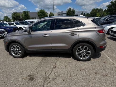 Used 2019 Lincoln MKC Select w/ Select Plus Package AWD/4WD image 8
