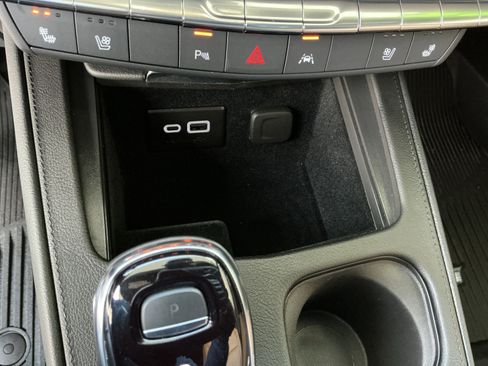 Used 2025 Cadillac XT4 Premium Luxury w/ Technology Package image 27