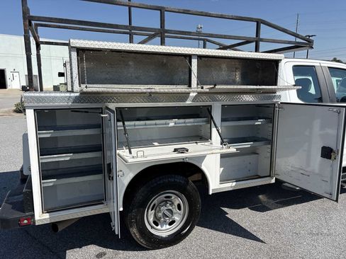 Used 2022 Ford F250 XL w/ Power Equipment Group AWD/4WD image 30