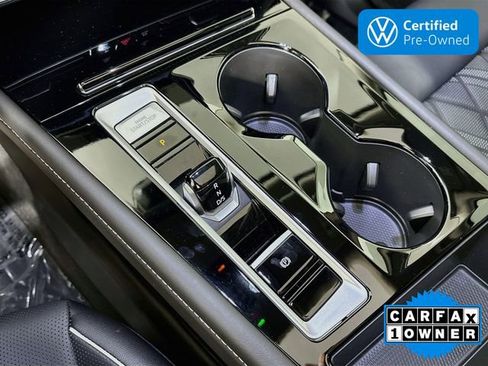 Certified 2025 Volkswagen Atlas SEL Premium R-Line AWD/4WD image 17