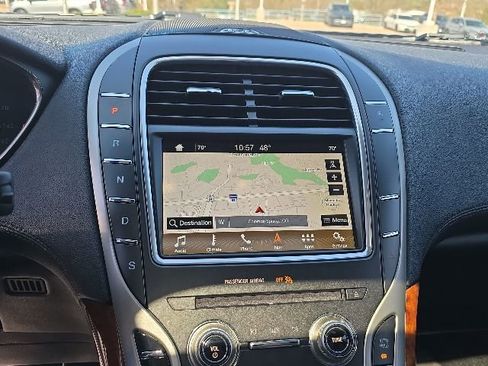 Used 2019 Lincoln Nautilus Reserve w/ Cargo Utility Package AWD/4WD image 8