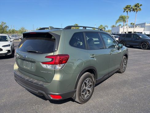 Used 2019 Subaru Forester Premium w/ All-Weather Package image 7