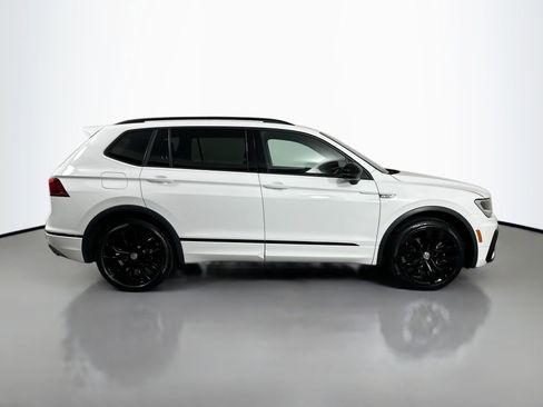 Certified 2021 Volkswagen Tiguan SE R-Line image 4