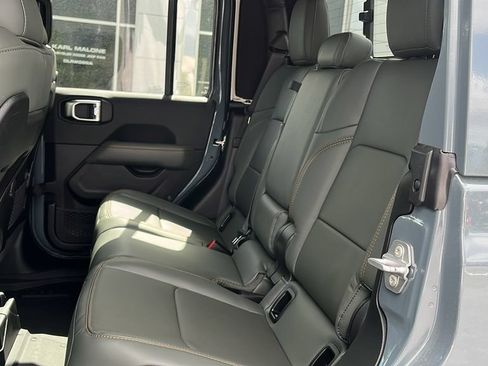 New 2026 Jeep Gladiator Mojave AWD/4WD image 21