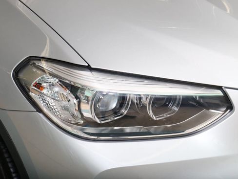 Used 2021 BMW X3 xDrive30i w/ Convenience Package image 12