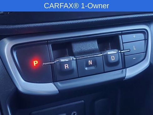 Used 2024 GMC Terrain SLE image 26