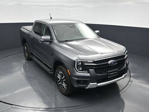 Used 2024 Ford Ranger Lariat w/ FX4 Off-Road Package AWD/4WD image 24