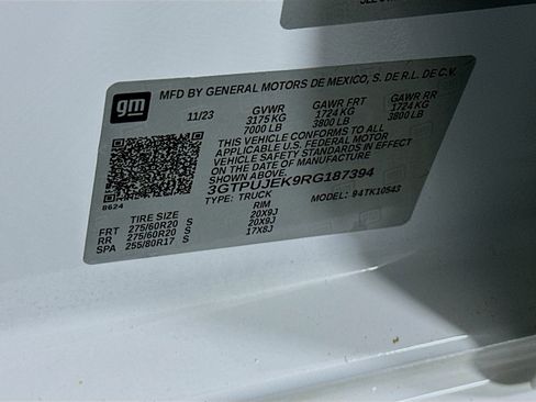 Used 2024 GMC Sierra 1500 Elevation image 12