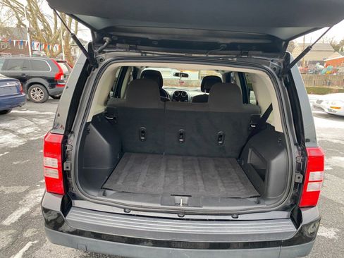 Used 2015 Jeep Patriot High Altitude image 13