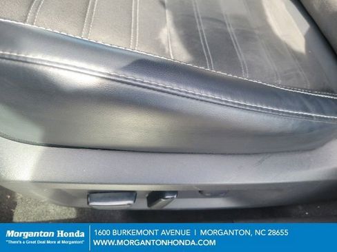 Used 2024 Mitsubishi Outlander SE Black Edition image 10