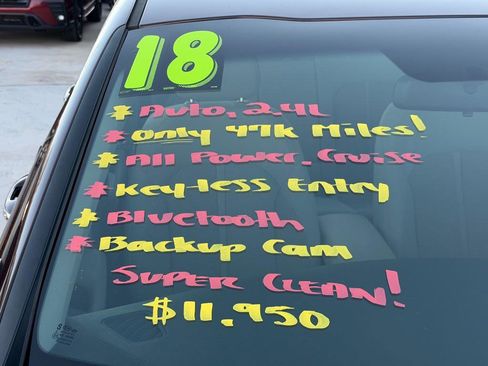 Used 2018 Kia Optima LX w/ 17" Alloy Wheels Package image 2