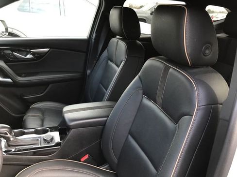 Certified 2022 Chevrolet Blazer Premier FWD image 5
