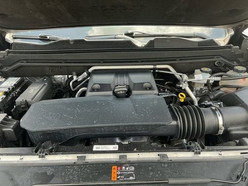 Used 2024 Chevrolet Colorado Z71 w/ Z71 Convenience Package 2 AWD/4WD image 25