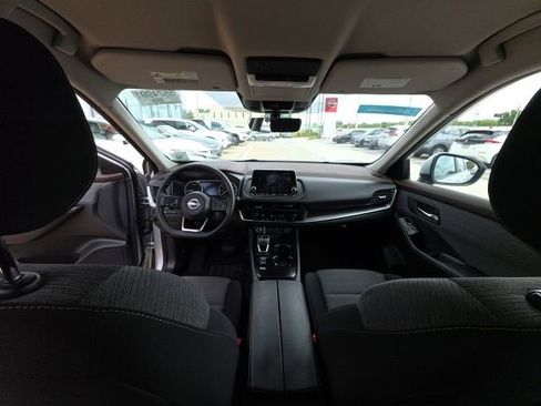 Used 2023 Nissan Rogue SV FWD image 25
