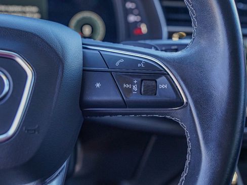 Used 2022 Audi Q8 Premium Plus w/ Premium Plus Package image 12