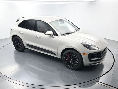 Certified 2023 Porsche Macan GTS image 42