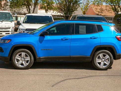 Used 2022 Jeep Compass Latitude AWD/4WD image 8