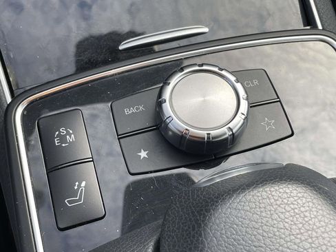 Used 2015 Mercedes-Benz E 400 Cabriolet image 19