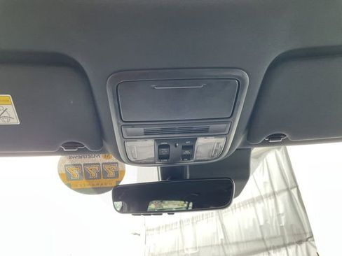 Used 2022 Honda Pilot TrailSport image 18