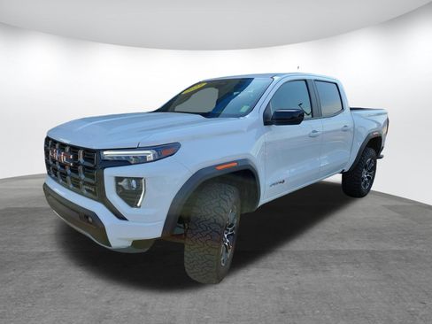 Used 2023 GMC Canyon AT4 AWD/4WD image 3
