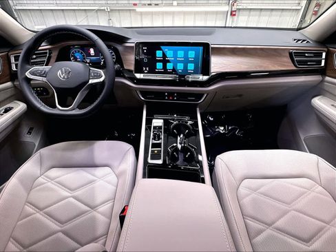 New 2026 Volkswagen Atlas SE AWD/4WD image 4