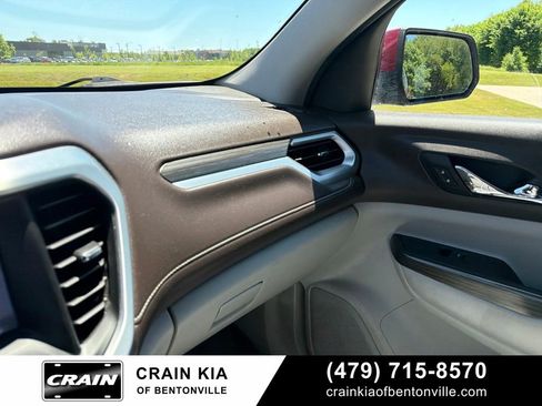 Used 2019 GMC Acadia SLT AWD/4WD image 31