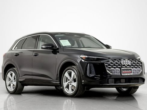 Used 2025 Audi Q5 Premium Plus w/ Premium Plus AWD/4WD image 7