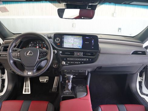 Used 2022 Lexus ES 350 F Sport w/ Accessory Package FWD image 18