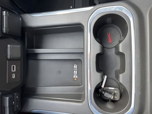 Used 2021 GMC Sierra 1500 AT4 w/ AT4 Preferred Package image 14