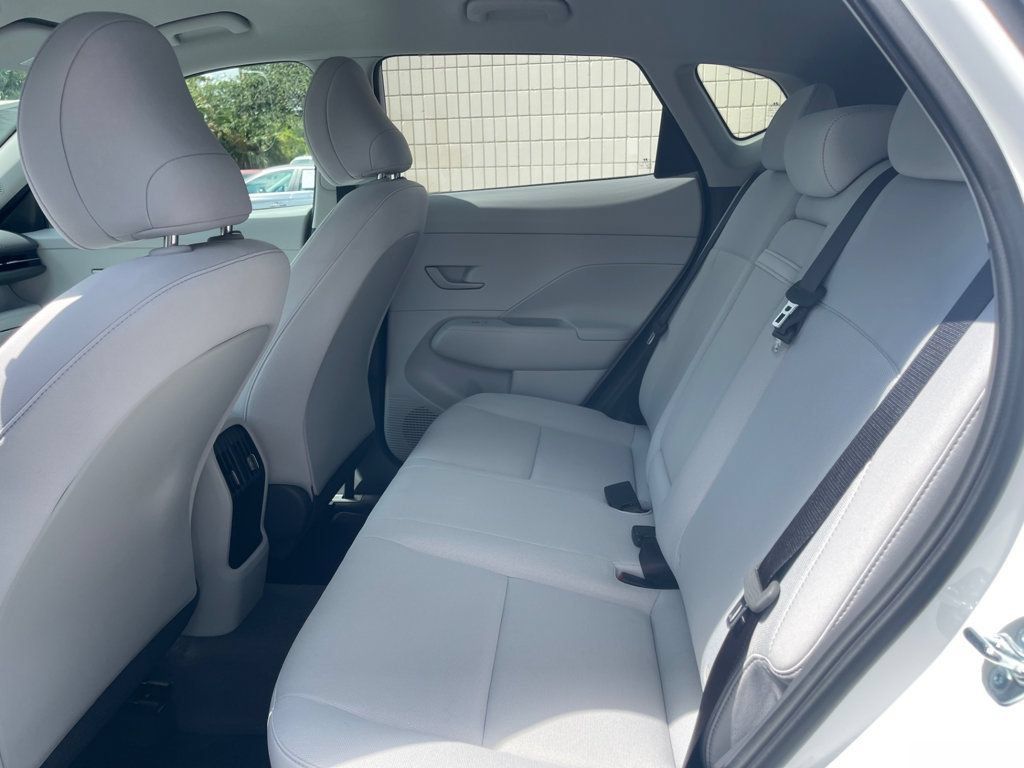 Used 2026 Hyundai Kona SEL Sport FWD image 12