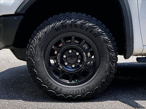 Used 2024 GMC Sierra 1500 AT4X w/ AT4X AEV Edition AWD/4WD image 34