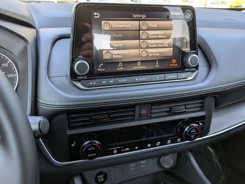 New 2026 Nissan Rogue SV w/ Cold Weather Package image 19