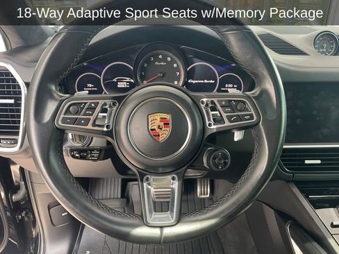 Used 2020 Porsche Cayenne Turbo image 13