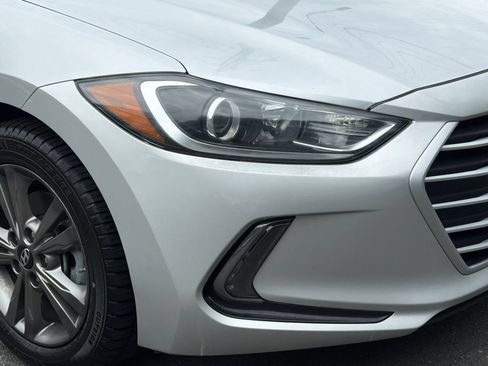 Used 2017 Hyundai Elantra Value Edition FWD image 8