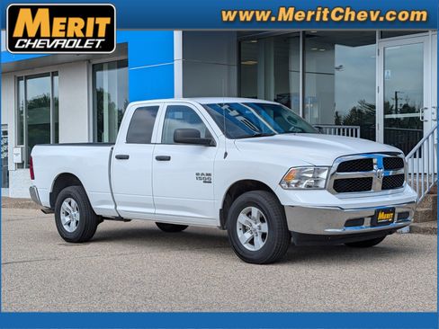 Used 2024 RAM 1500 Classic SLT AWD/4WD image 1