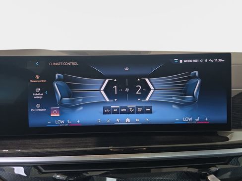 Used 2026 BMW X5 xDrive40i w/ M Sport Package AWD/4WD image 25