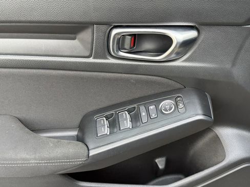 Used 2025 Honda Civic Sport image 11