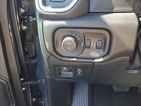 New 2026 RAM 1500 Big Horn AWD/4WD image 31