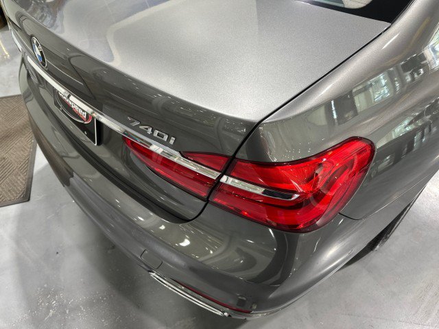 Used 2016 BMW 740i w/ Executive Package 2 RWD image 29