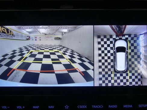 Used 2022 Hyundai Tucson Limited w/ Cargo Package FWD image 7