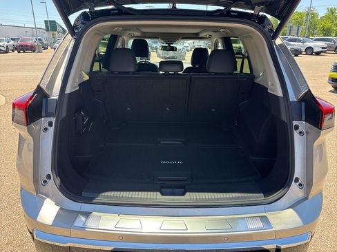 New 2026 Nissan Rogue Platinum w/ Platinum Premium Package AWD/4WD image 35