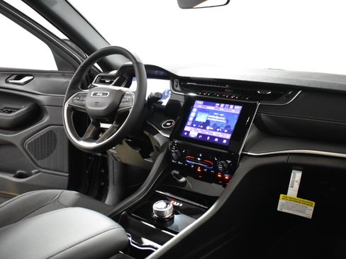 New 2026 Jeep Grand Cherokee Laredo X RWD image 30