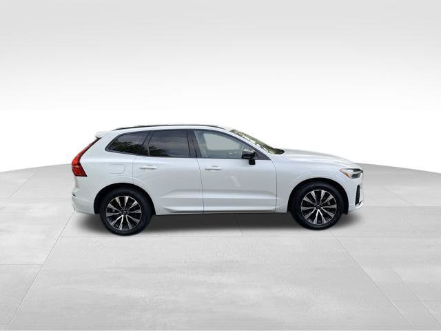 Certified 2024 Volvo XC60 B5 Core w/ Climate Package AWD/4WD image 9
