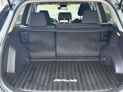 Used 2023 Toyota RAV4 LE image 9