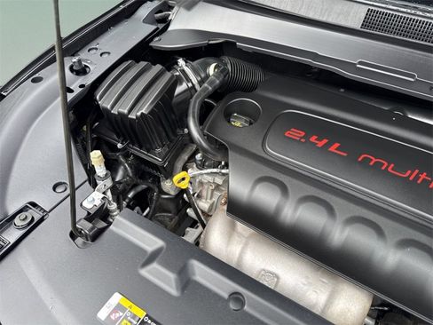 Used 2019 Jeep Compass Limited image 41