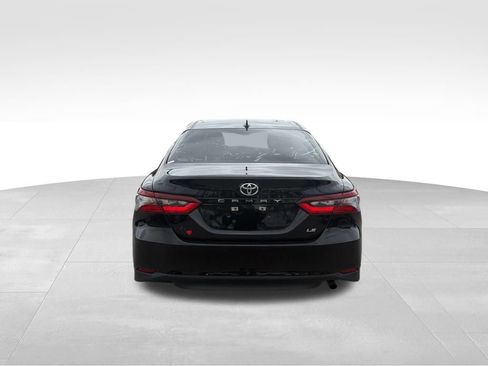 Used 2023 Toyota Camry LE image 4