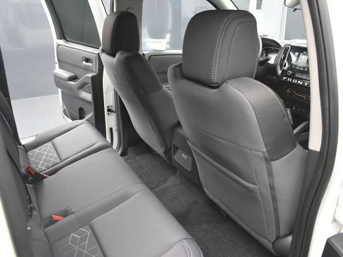 New 2026 Nissan Frontier SV w/ Tow Package RWD image 18