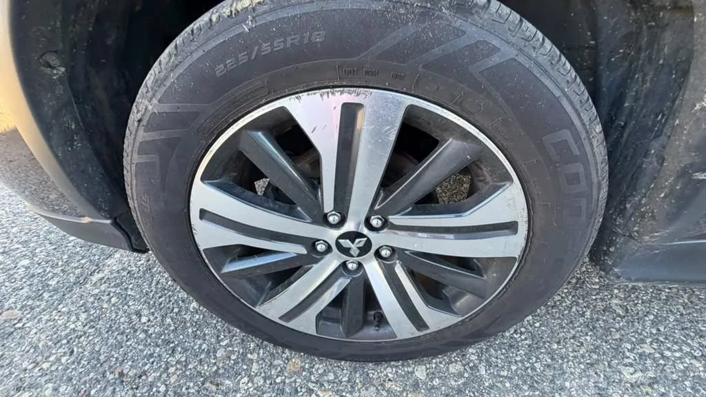 Used 2022 Mitsubishi Outlander Sport SE FWD image 11